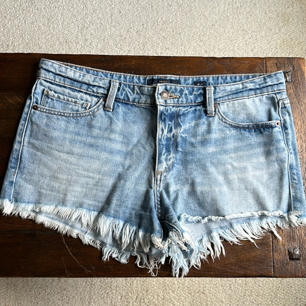 LUCKY BRAND denim shorts size 10/30